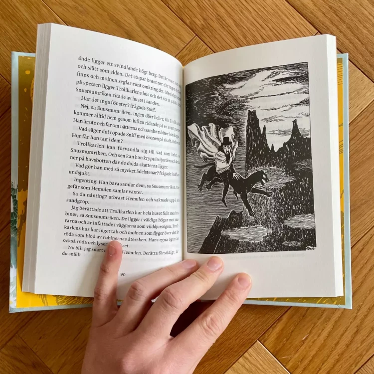 Trollkarlens hatt Tove Jansson, czyli W Dolinie Muminków w oryginale, po szwedzku 5