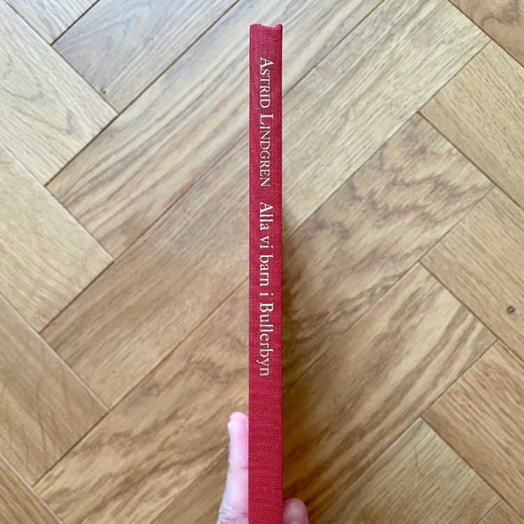 "Alla vi barn i Bullerbyn" - Astrid Lindgren, Dzieci z Bullerbyn po szwedzku 4