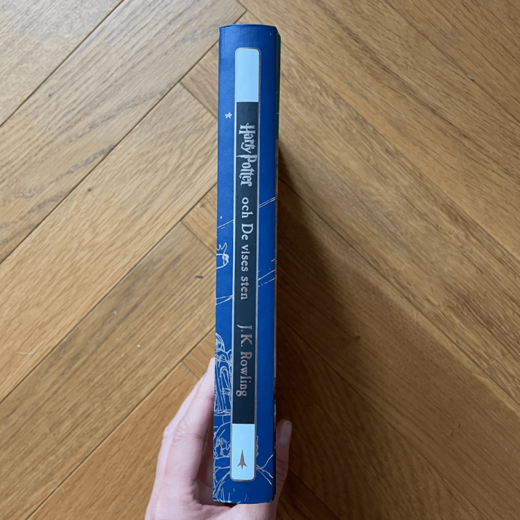 Harry Potter och den vises sten - J. K. Rowling po szwedzku
